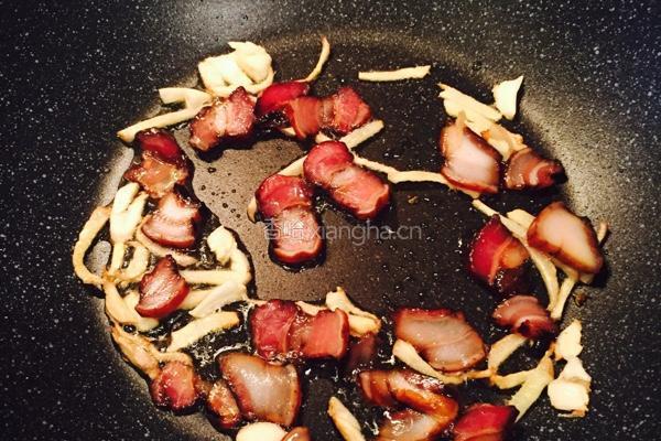 芥兰炒湘西腊肉的做法图解7