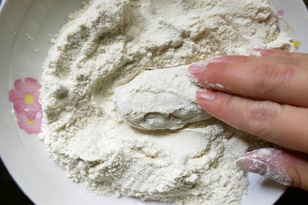 脆皮炸鸡翅的做法图解12