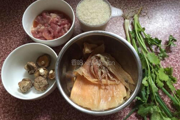 潮汕砂锅粥的做法图解1
