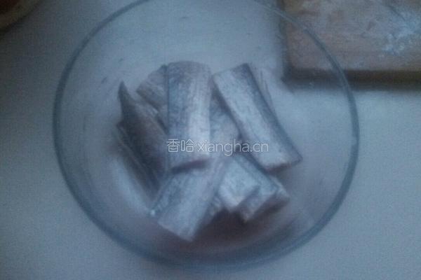 家常带鱼的做法图解1