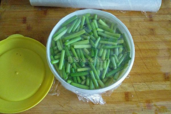 腌蒜苔的做法图解9