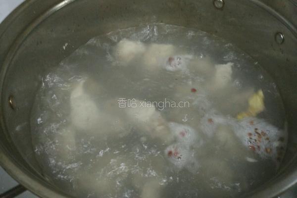 排骨炖萝卜的做法图解3