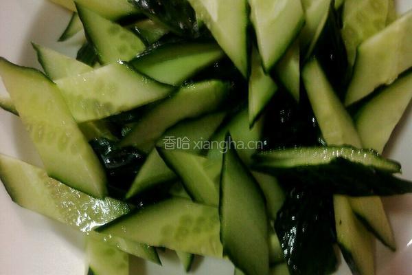 黄瓜炒火腿鸡蛋的做法图解4