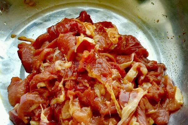 葱爆肉的做法图解1