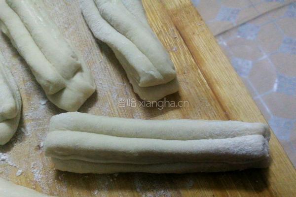 香软小油条的做法图解11