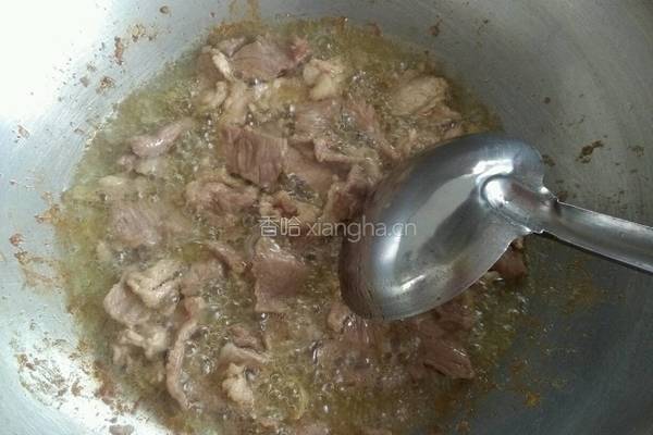 尖椒炒肉的做法图解3