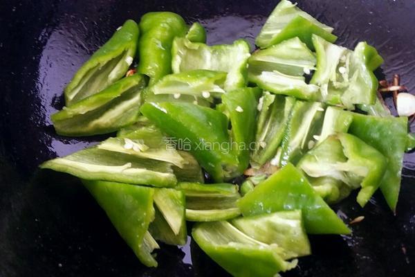 鸡蛋炒辣椒的做法图解5