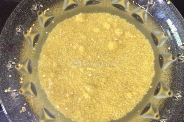 红豆小米粥的做法图解3