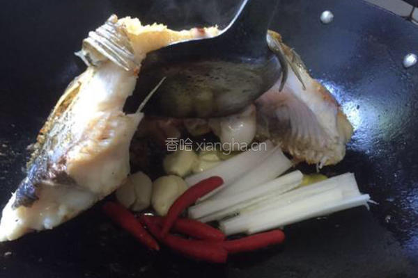 红烧鱼头的做法图解5