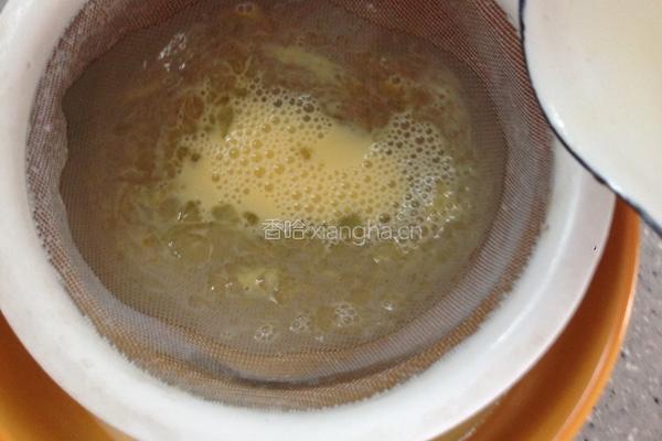焦糖鸡蛋牛奶布丁的做法图解5