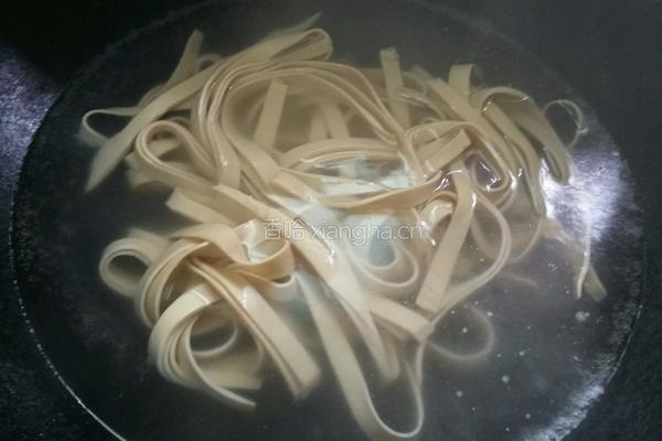 葱油豆腐皮的做法图解4