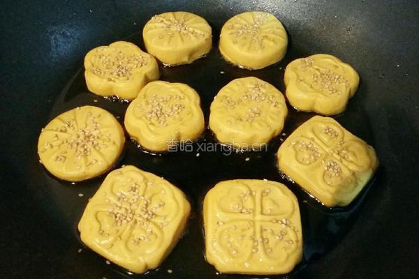香煎南瓜饼的做法图解9