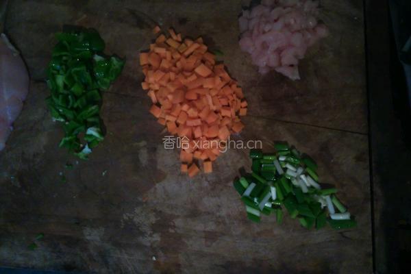 炒鸡丁的做法图解1