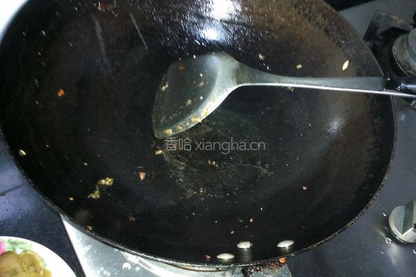呛炒包菜的做法图解4