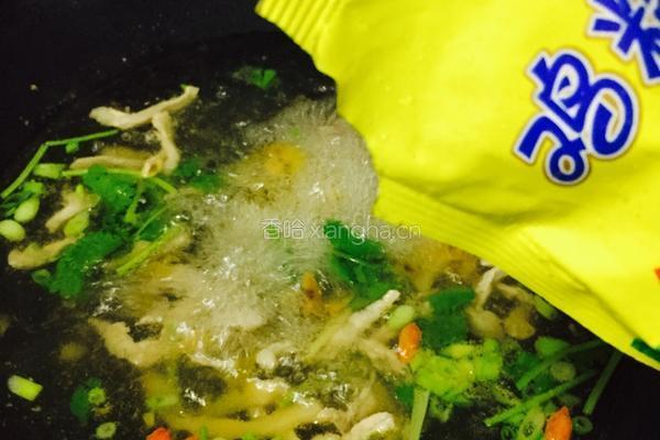 榨菜肉丝汤的做法图解7