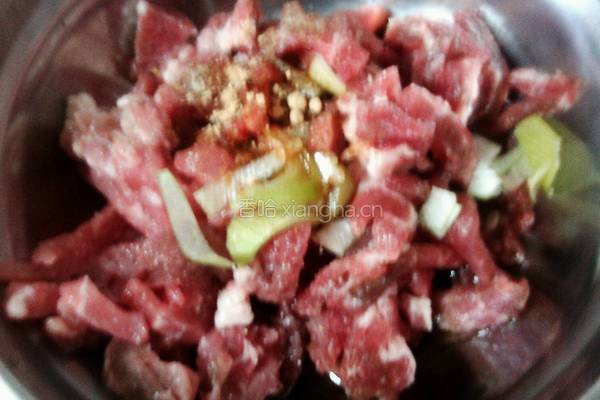 青椒肉丝炒面的做法图解2
