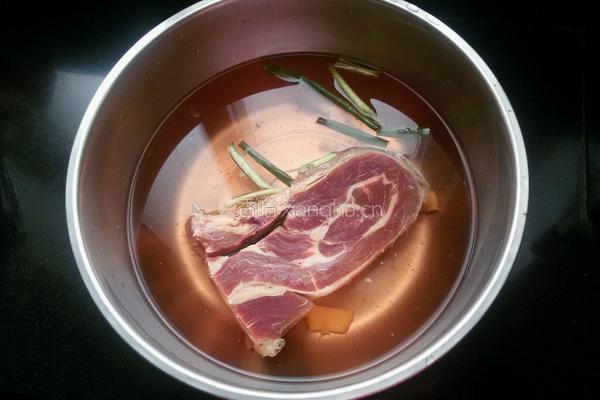 家常红烧牛肉的做法图解1