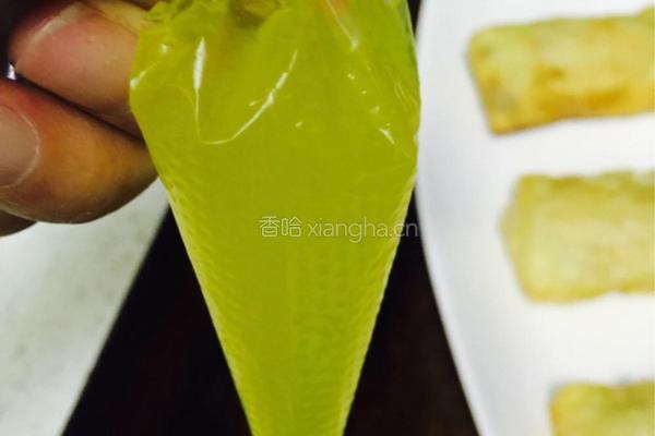 香蕉炸春卷的做法图解9