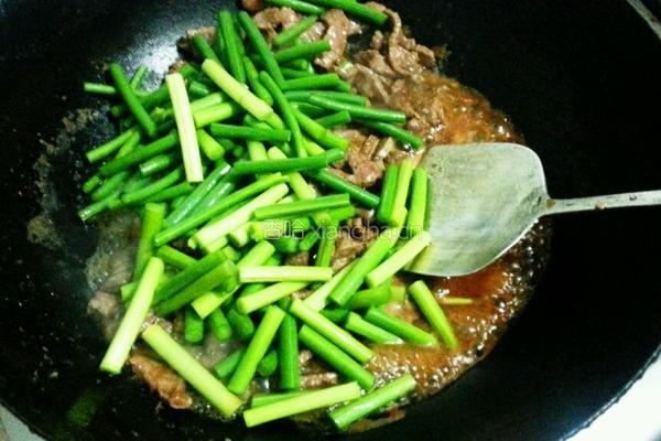 蒜苔炒牛肉的做法图解5