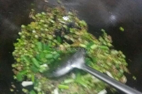 豌豆炒肉的做法图解8