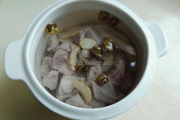 花旗参石斛瘦肉汤的做法图解6