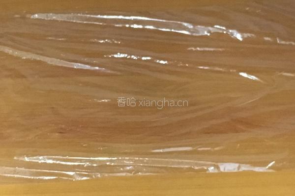 榛仁蔓越梅奥利奥牛轧糖的做法图解1
