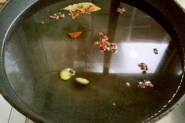 水煮花生的做法图解3