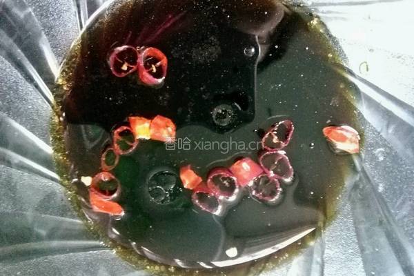 松花蛋拌豆腐的做法图解4