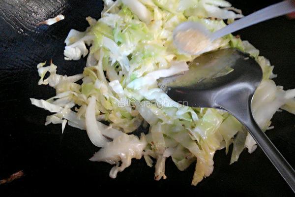 炒包菜的做法图解7