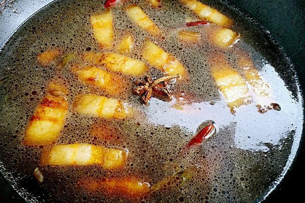 春笋红烧肉的做法图解9
