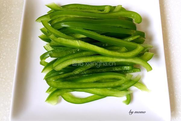 青椒炒豆干的做法图解1