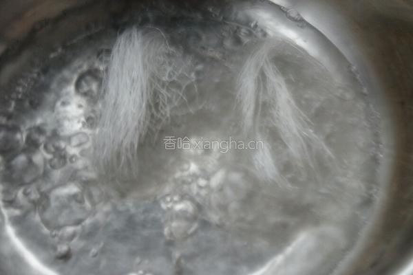 菠菜拌粉丝的做法图解1