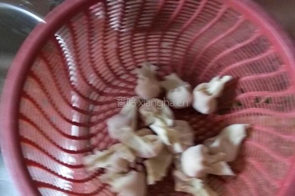 鲜肉馄饨的做法图解2