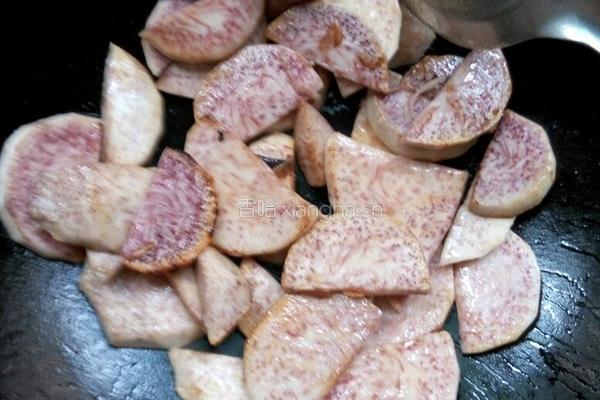 大头鱼芋头杏鲍菇碎肉汤的做法图解5