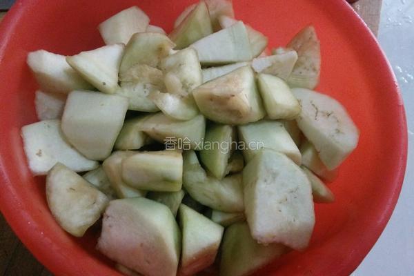 肉酱茄子的做法图解1