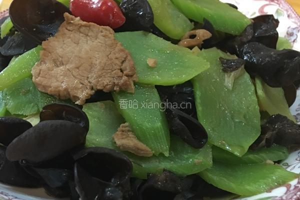 莴笋木耳炒肉片的做法图解3