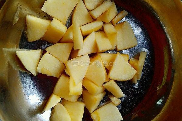 苹果煎饼的做法图解1