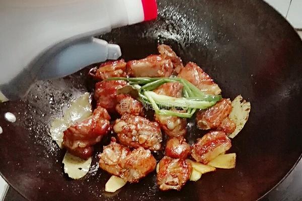 排骨炖小土豆的做法图解6