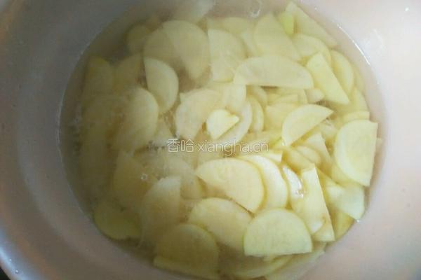 红烧土豆片的做法图解3