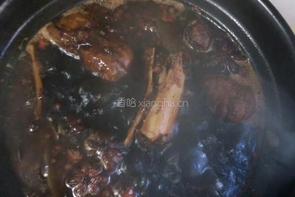 卤猪脚的做法图解3