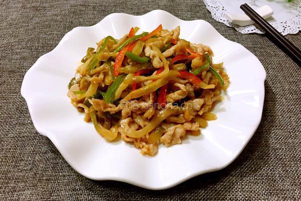 榨菜炒肉丝的做法图解7