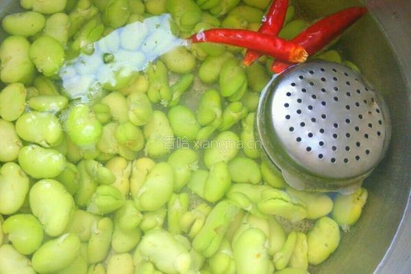 水煮蚕豆的做法图解4