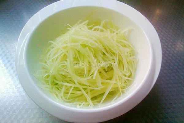 凉拌笋丝的做法图解2