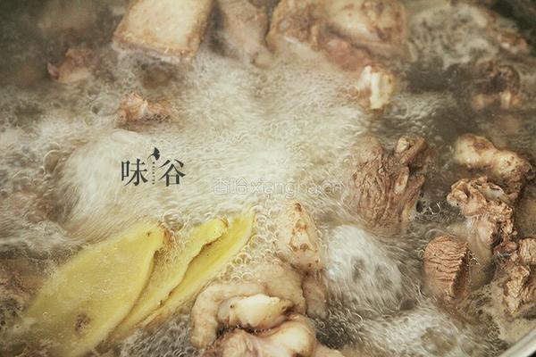 虫草花鸡汤的做法图解3