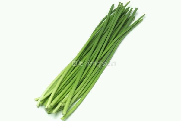 香肠炒蒜苔的做法图解2