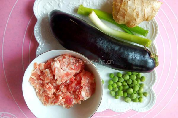 茄子肉丁打卤面的做法图解1