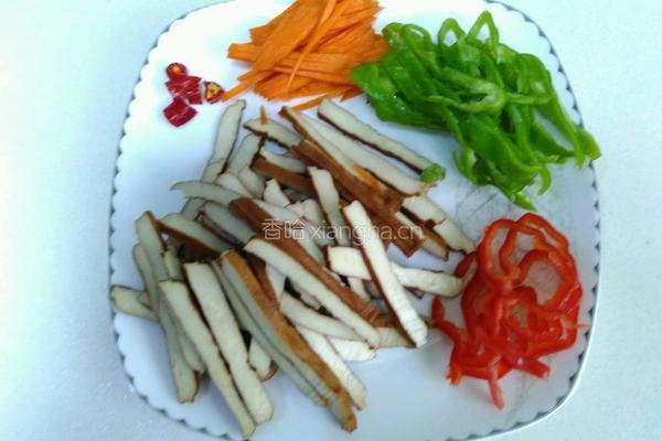 香辣豆腐干的做法图解1
