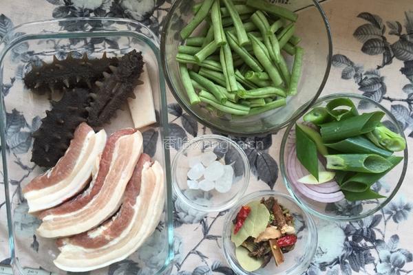 海参红烧肉的做法图解1