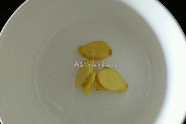 红枣香菇土鸡汤的做法图解2