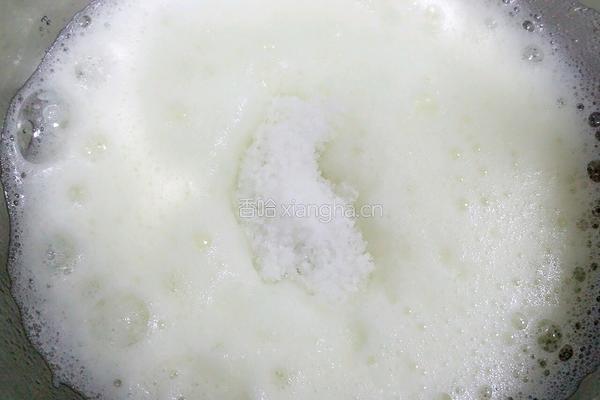 蔓越莓奶油蛋糕卷的做法图解5